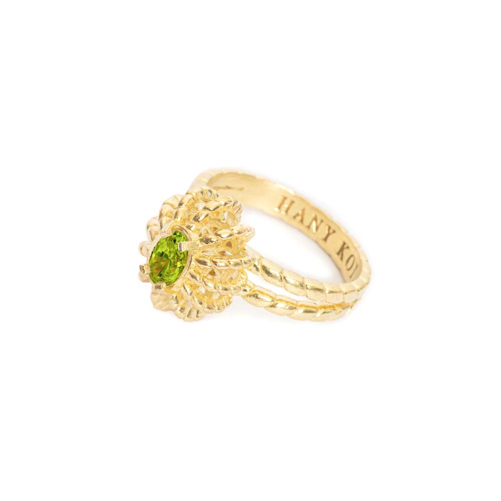 Elegant Baroque Solitaire Green Peridot Ring | Luxury Jewelry